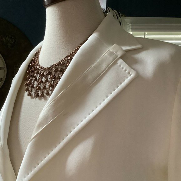 VALENTINO ROMA TUXEDO STYLE WHITE JACKET - Picture 3 of 7